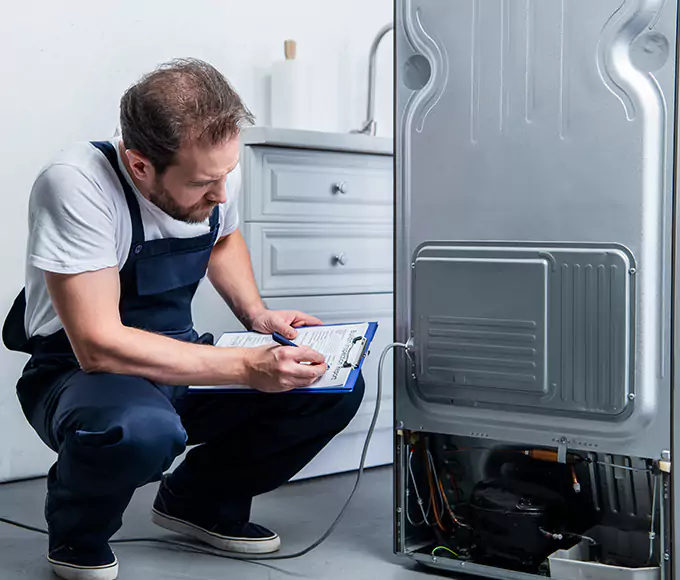 Why Cardiff By The Sea, CA Homeowners Choose Appliance Repair Cardiff By The Sea for Refrigerator Leak Repair?